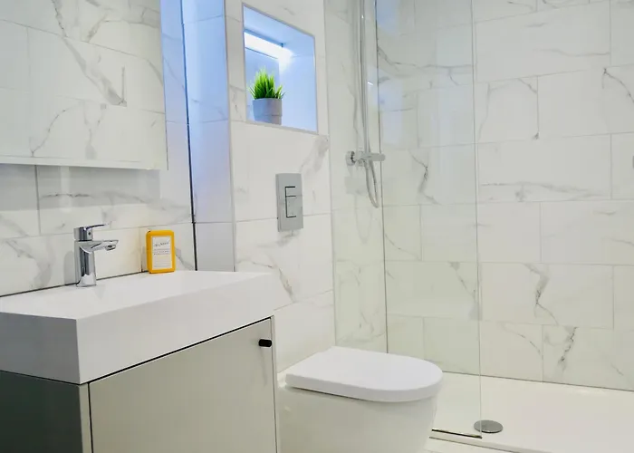 Beautiful Alumpointe Apartment - 400M To The Beach
